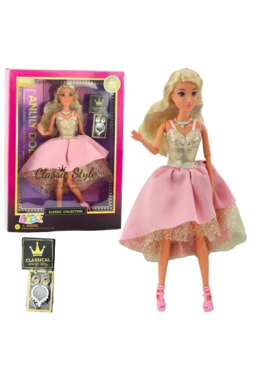 Lalka Anlily w eleganckiej sukni balowej