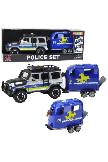 Terenówka policyjna do przewozu koni