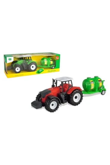 Traktor z napędem i beczką mix