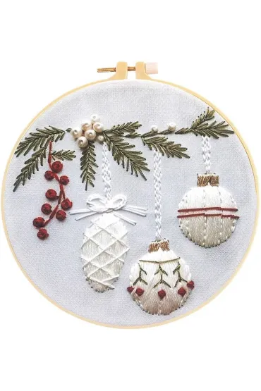Zestaw do haftowania gałązka jodły z bombkami