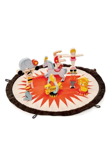 Mata z drewnianymi zabawkami - Akrobaci